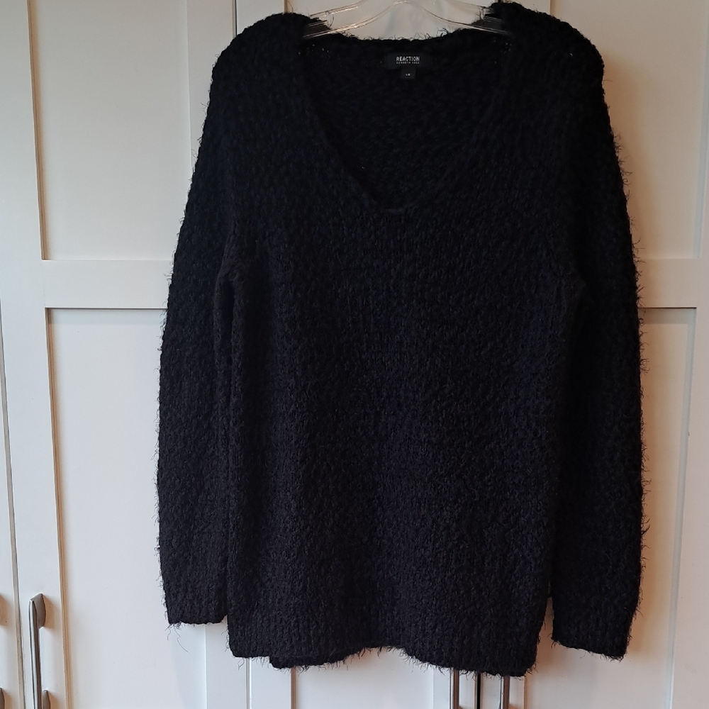 REACTION by Kenneth Cole Black Fuzzy Type V-Neck Sweater